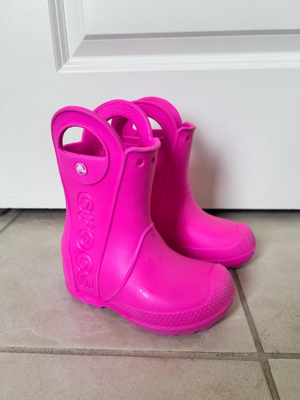 CROCS Kids Bright Pink Handle Rain Boots - great used condition